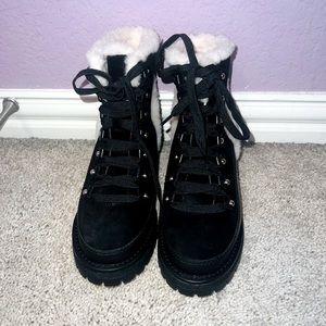 NWOB Tory Burch Cooper Suede Shearling Lined Lace-up Black Boots Womens size 5.5